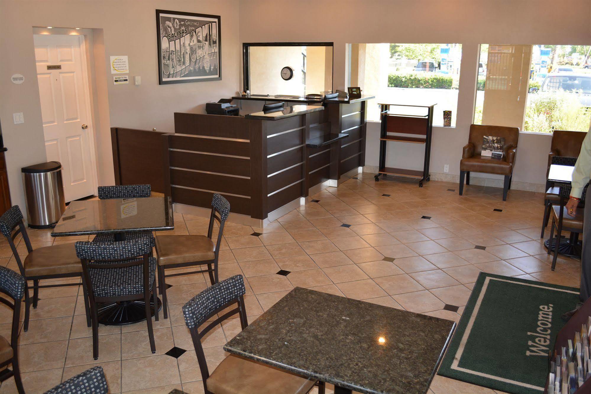 Motel Super 8 By Wyndham Salinas Exterior foto
