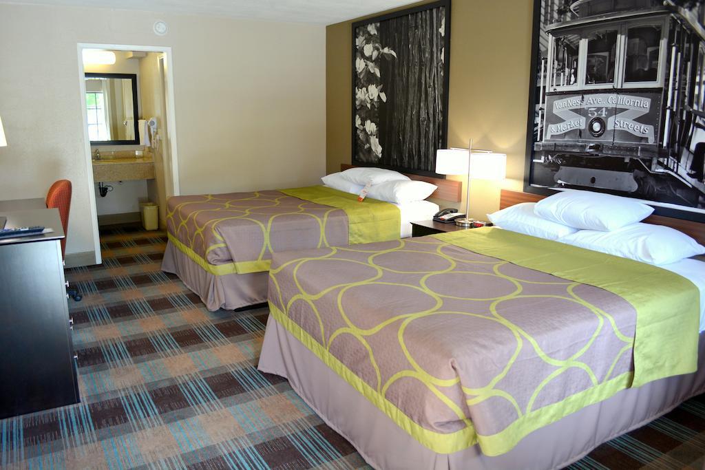 Motel Super 8 By Wyndham Salinas Habitación foto